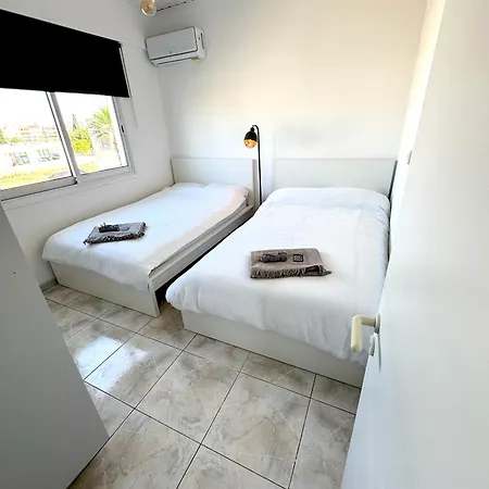 Casa Sea Breeze Larnaca