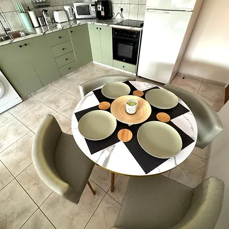 Casa Sea Breeze Apartment Larnaca