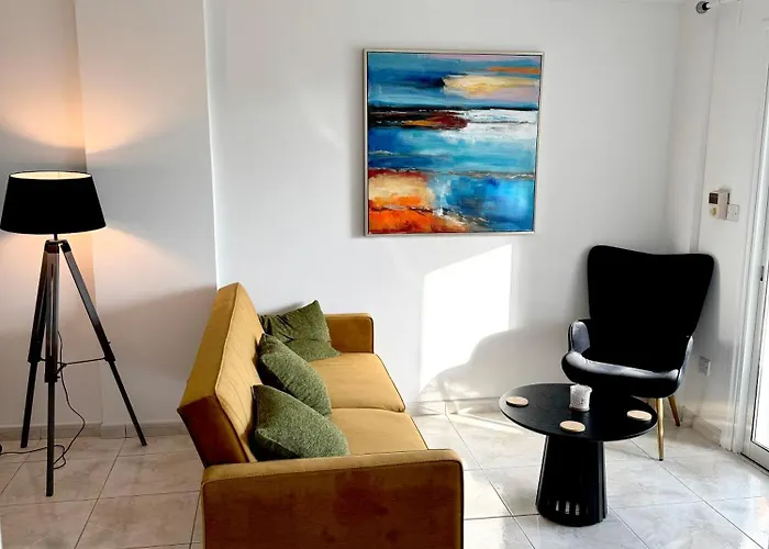 Casa Sea Breeze * ラルナカ